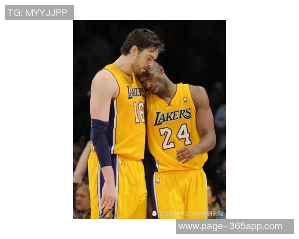 爱德华兹成为历史第七位25岁前达成万分的球员与科比詹姆斯同列