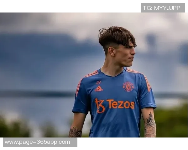 滕哈赫担任特温特技术总监负责球员引进与战略规划工作